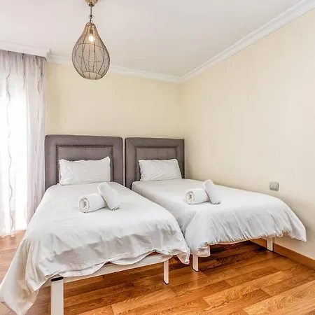 Appartamento 3 Bedroom Duplex With Pool In Puerto Banus