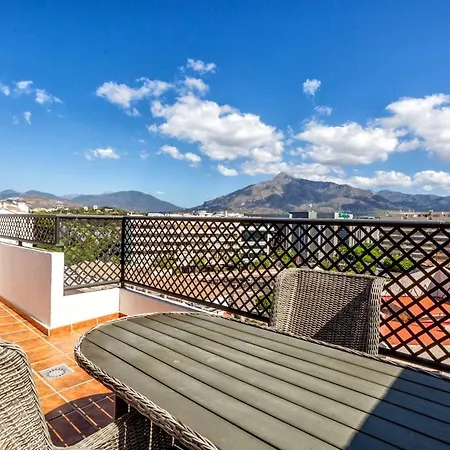 Appartamento 3 Bedroom Duplex With Pool In Puerto Banus Marbella
